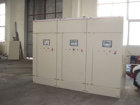 三臺康明斯發電機組并機